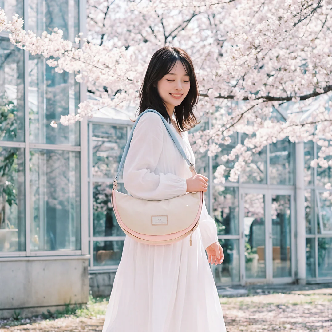Eclair Crossbody Bag - Image 4