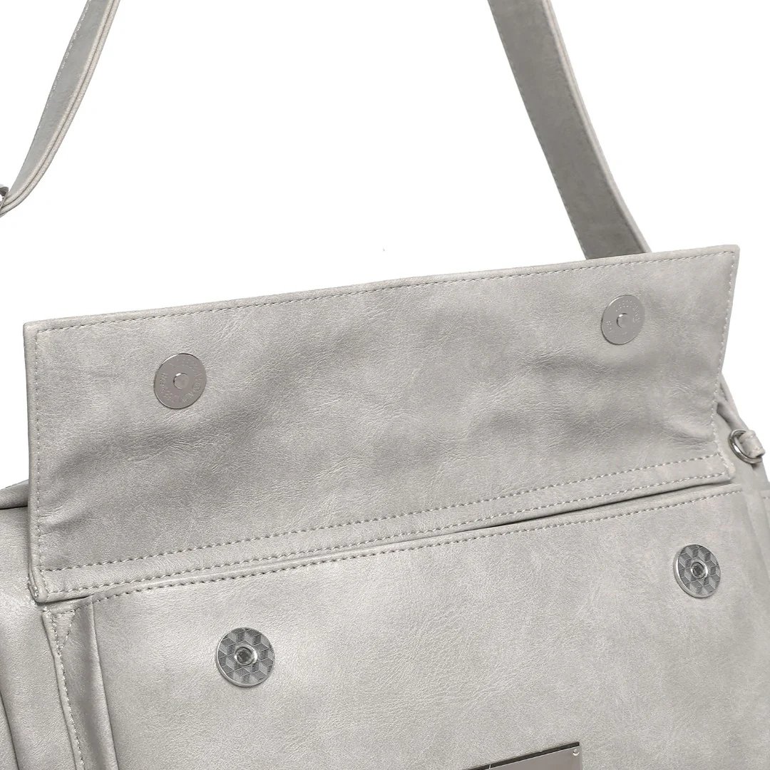 Elizabeth Errands Series Crossbody bag - Image 25