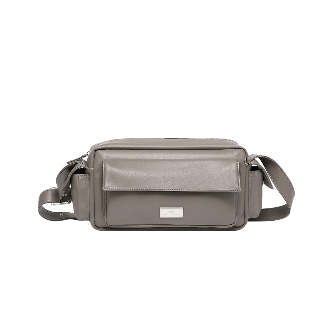 Elizabeth Errands Series Crossbody bag - Image 8