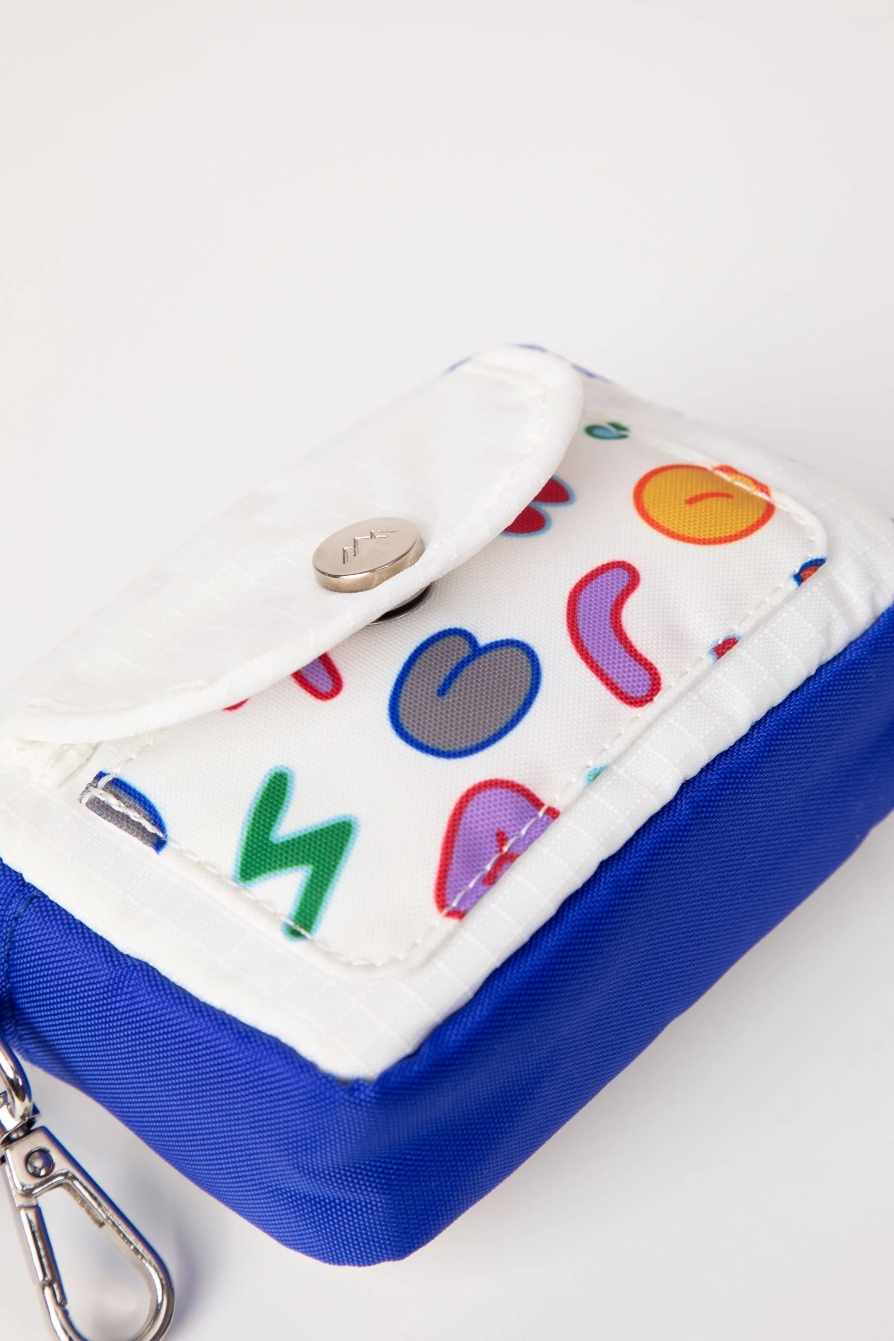 Introvert You-Niverse Series Coins Bag - Image 12