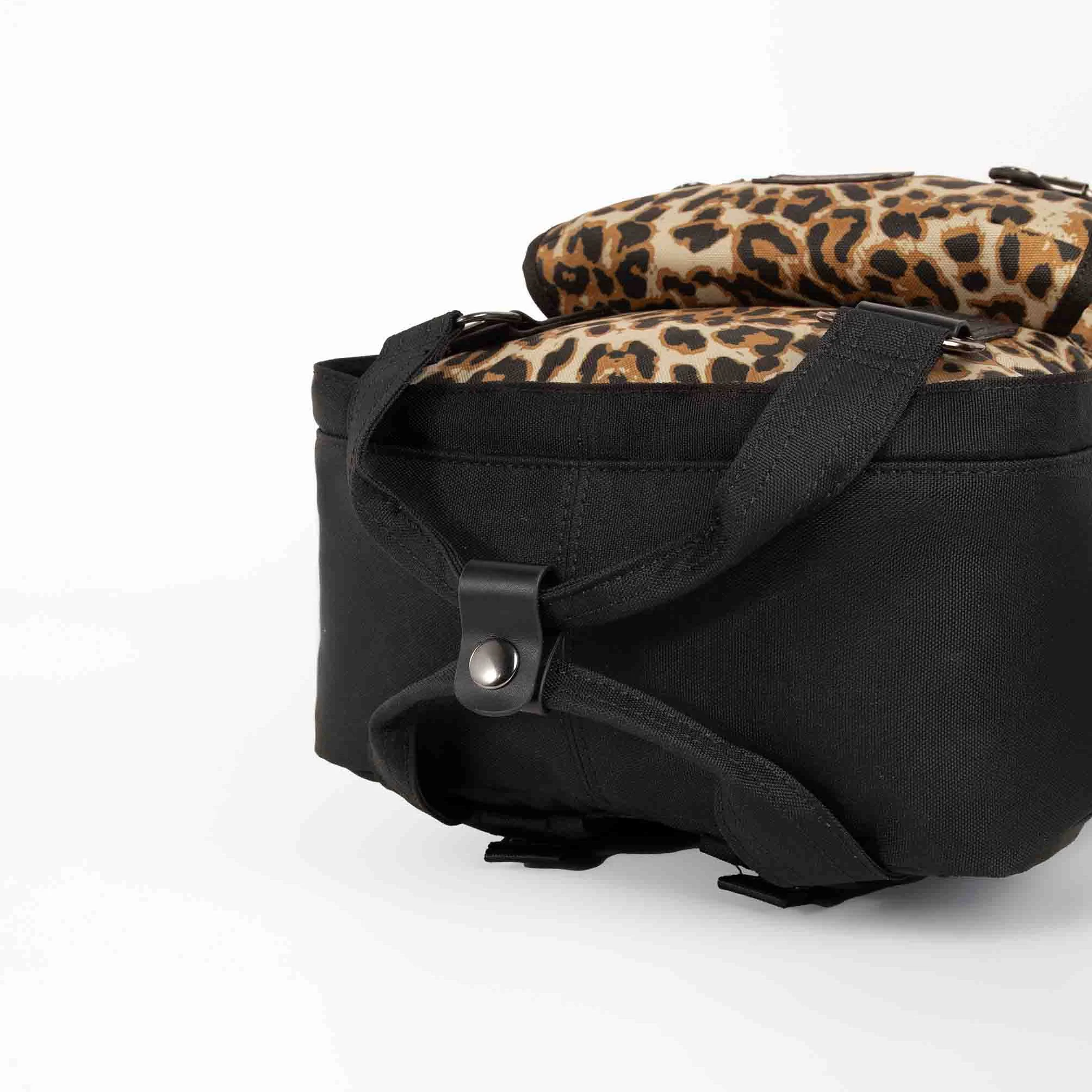 Macaroon Jaguar Series Backpack - Image 11