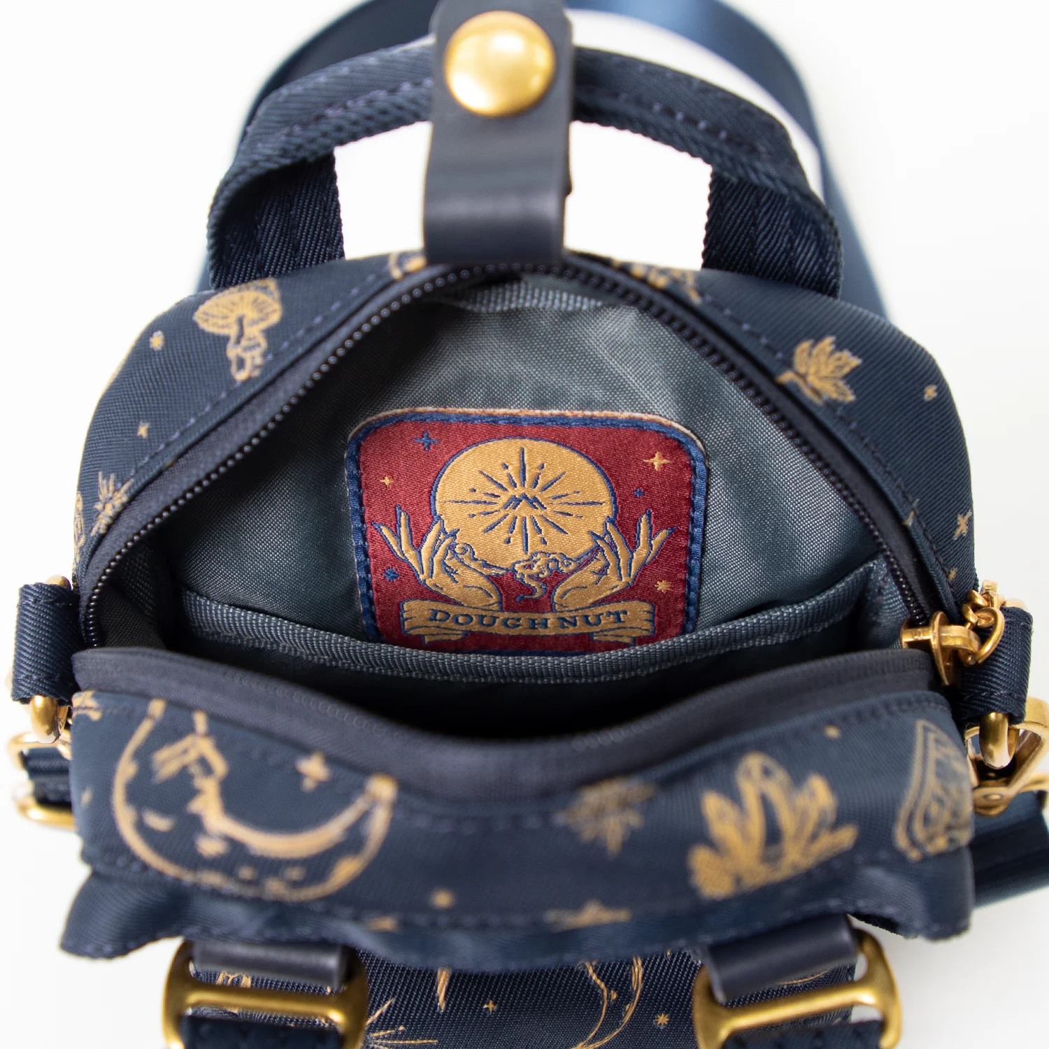 Macaroon Tiny The Mystic Club Series Crossbody Bag - Image 10