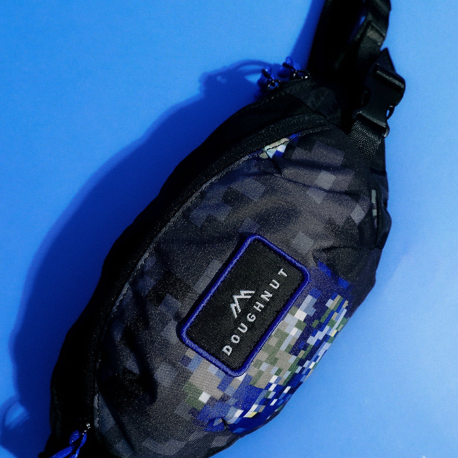 Seattle Doughnut Airlines II Series Bum Bag - Image 7