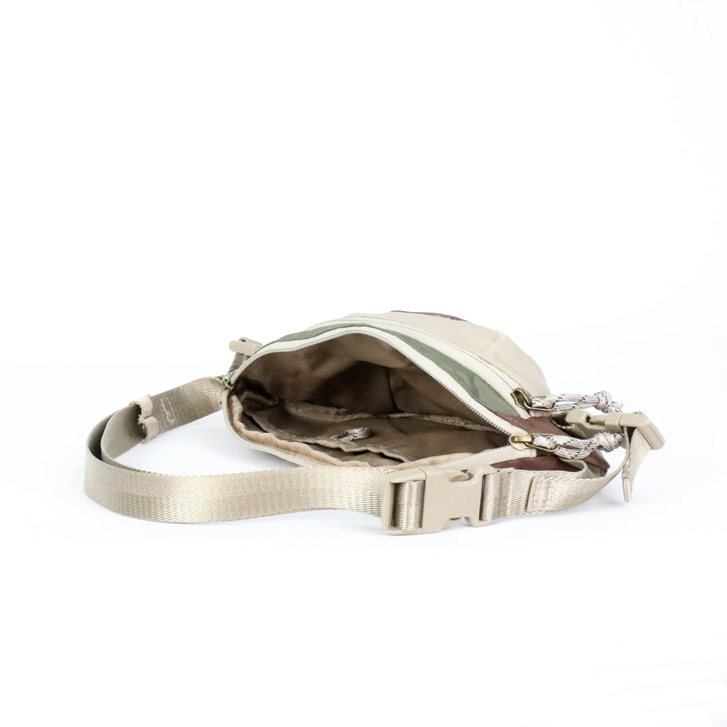 Seattle Jungle II Series Bum Bag - Image 21