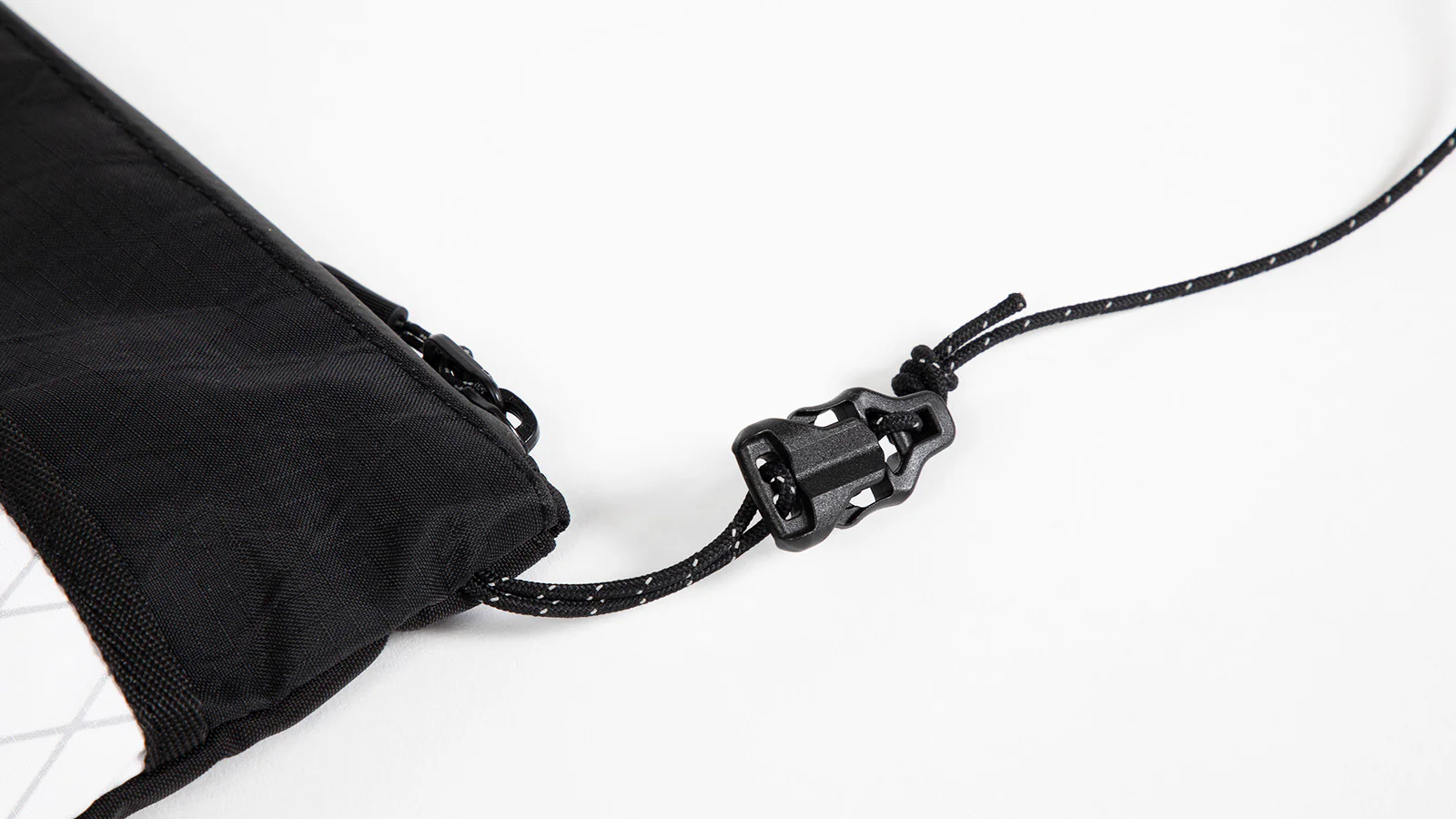 Street-Smart Black Crossbody Bag - Image 5